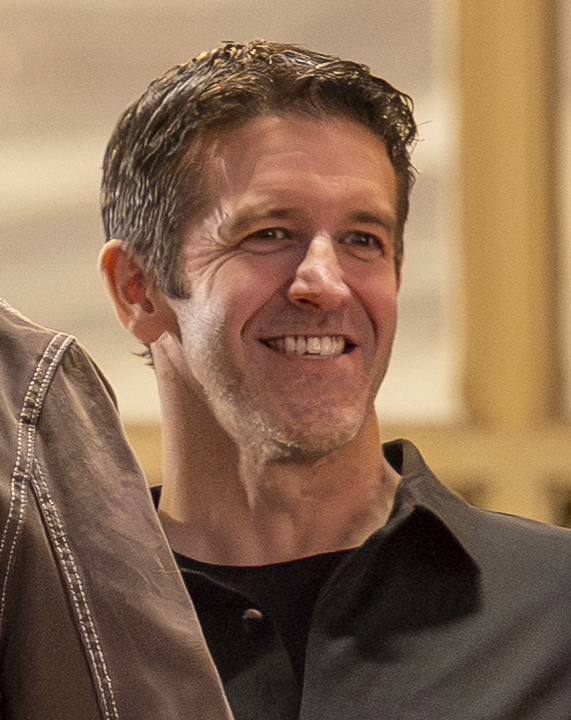 Official portrait of John Ternus, Apple's next CEO
